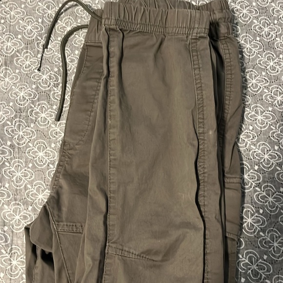 Green Cargos size S - Picture 2 of 3